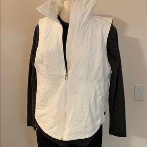 Off white Columbia vest XL